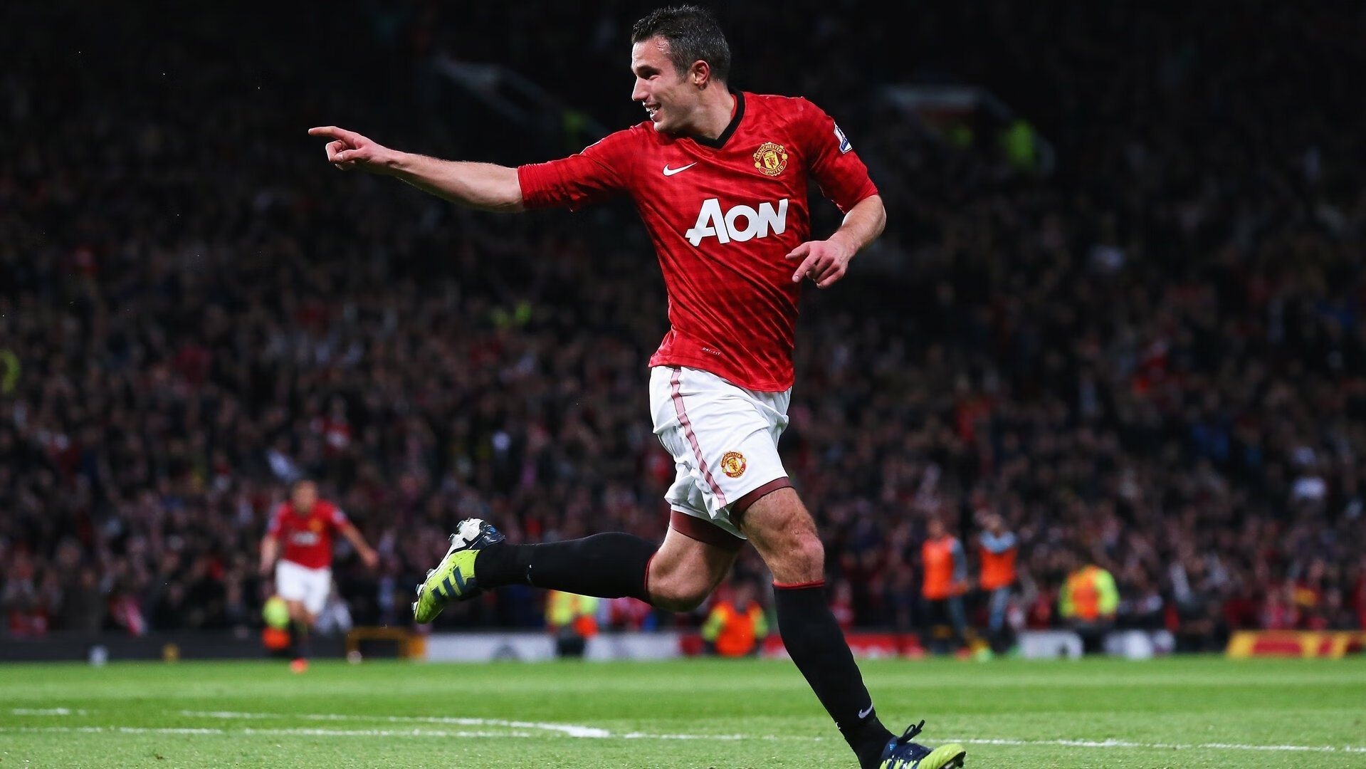 法甲球场惊喜：神级远射彻底点燃氛围，法甲最新射手榜